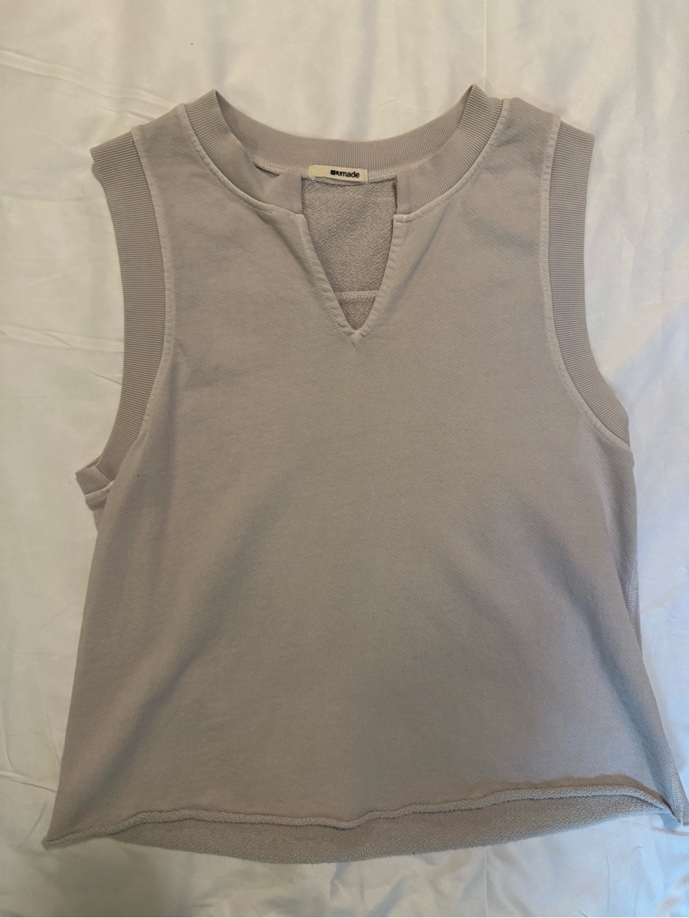 Sleeveless V-Notched Top - Light grey